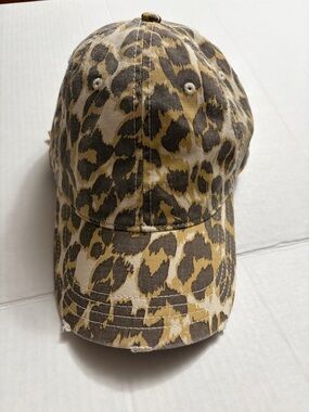 aerie Leopard Print Cap in Cream & Brown